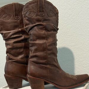 Steve Madden “Saddle” Slouch Boots, Size 9